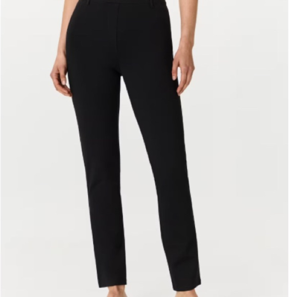 38.) Quince Women's Black Straight Leg Pants